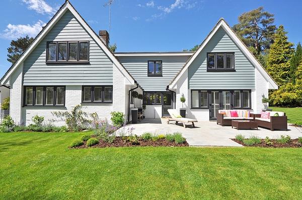 new-england-style-house-2826065_640